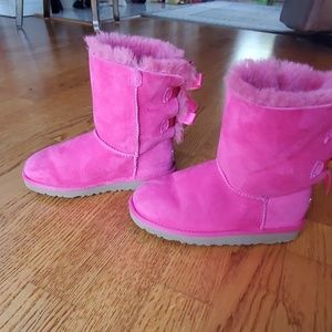Girls size 3 ugh  bailey bow boots